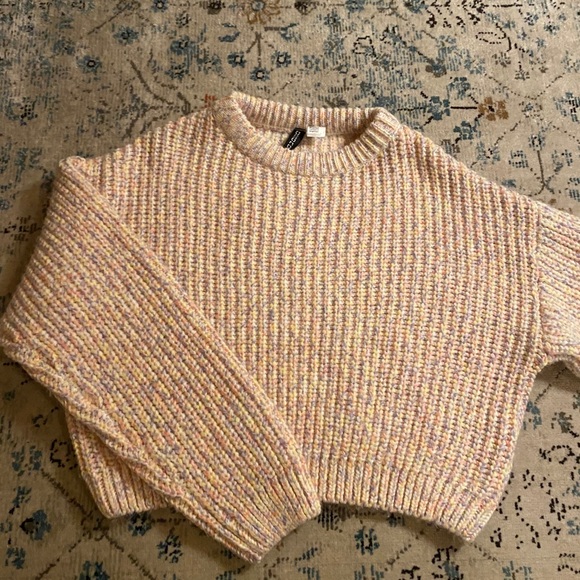 H&M knit sweater - Picture 2 of 5